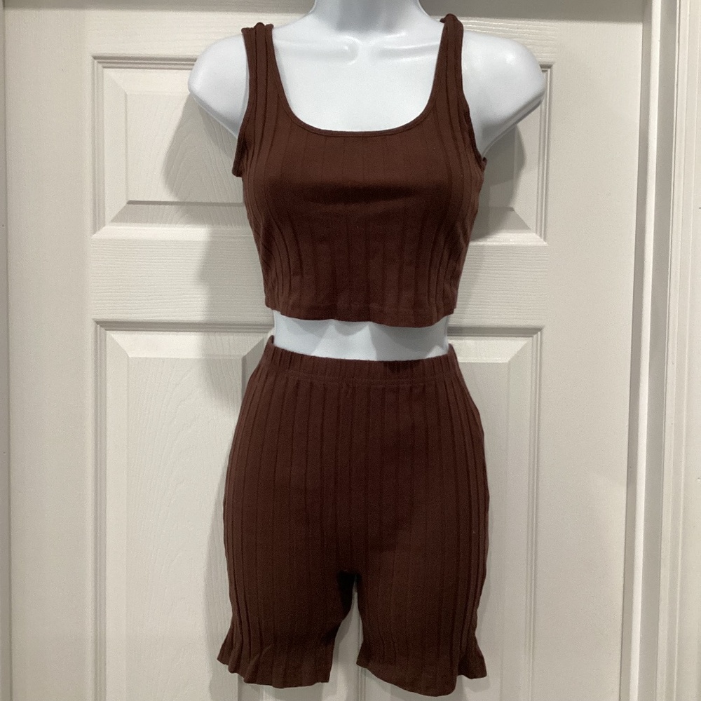 SHEIN Crop Top And High Waisted Shorts